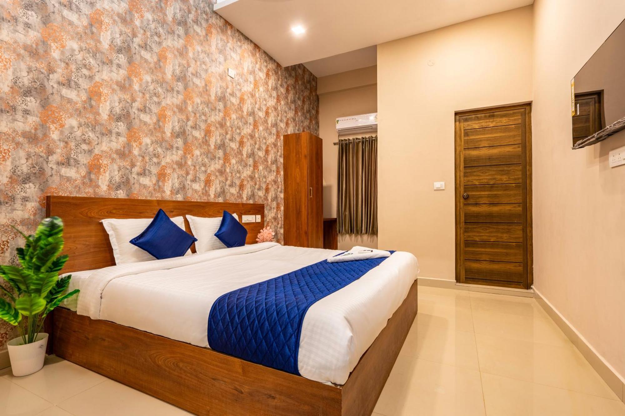 Готель Yaad Residency Kochi Екстер'єр фото