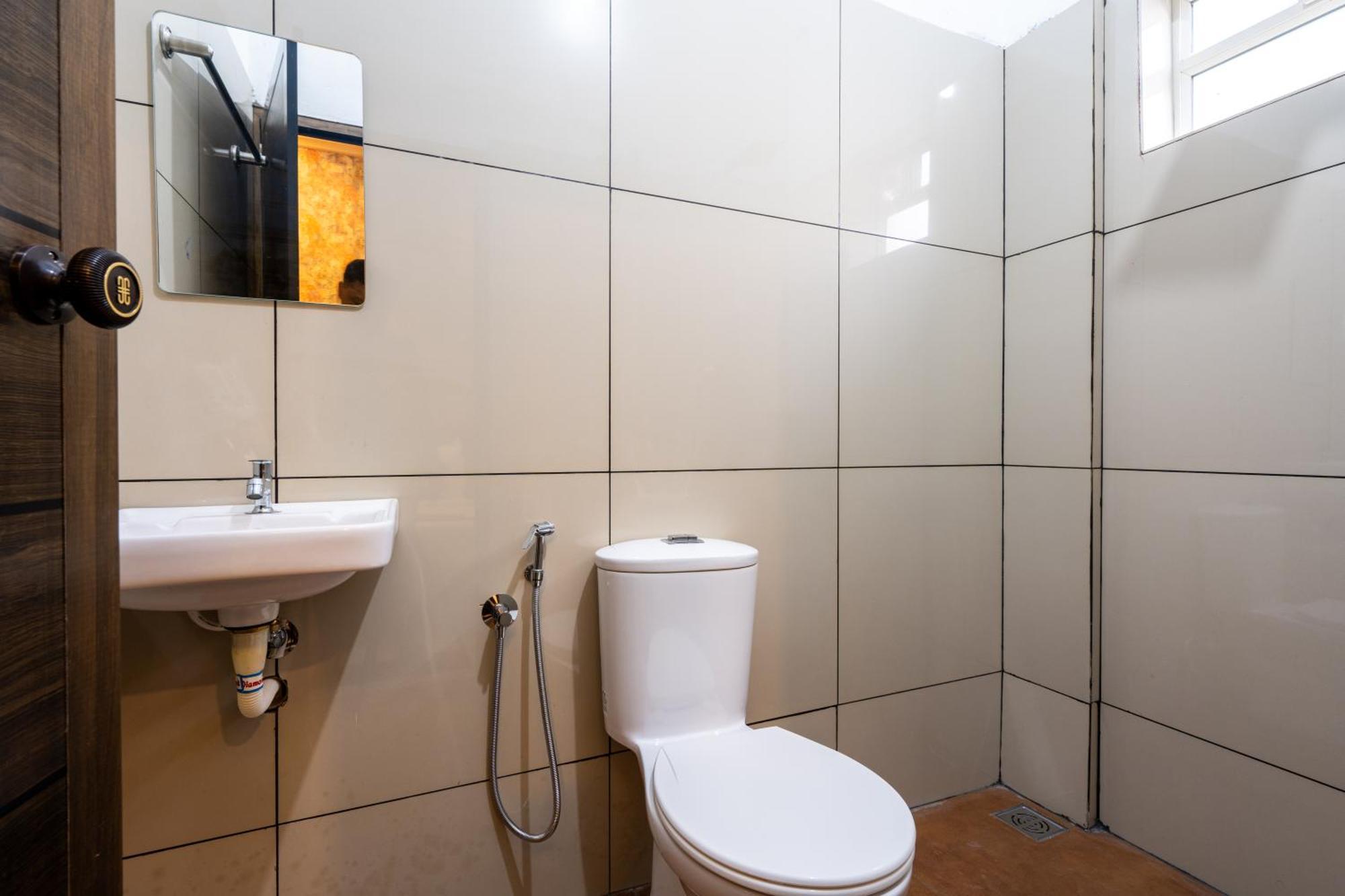 Готель Yaad Residency Kochi Екстер'єр фото