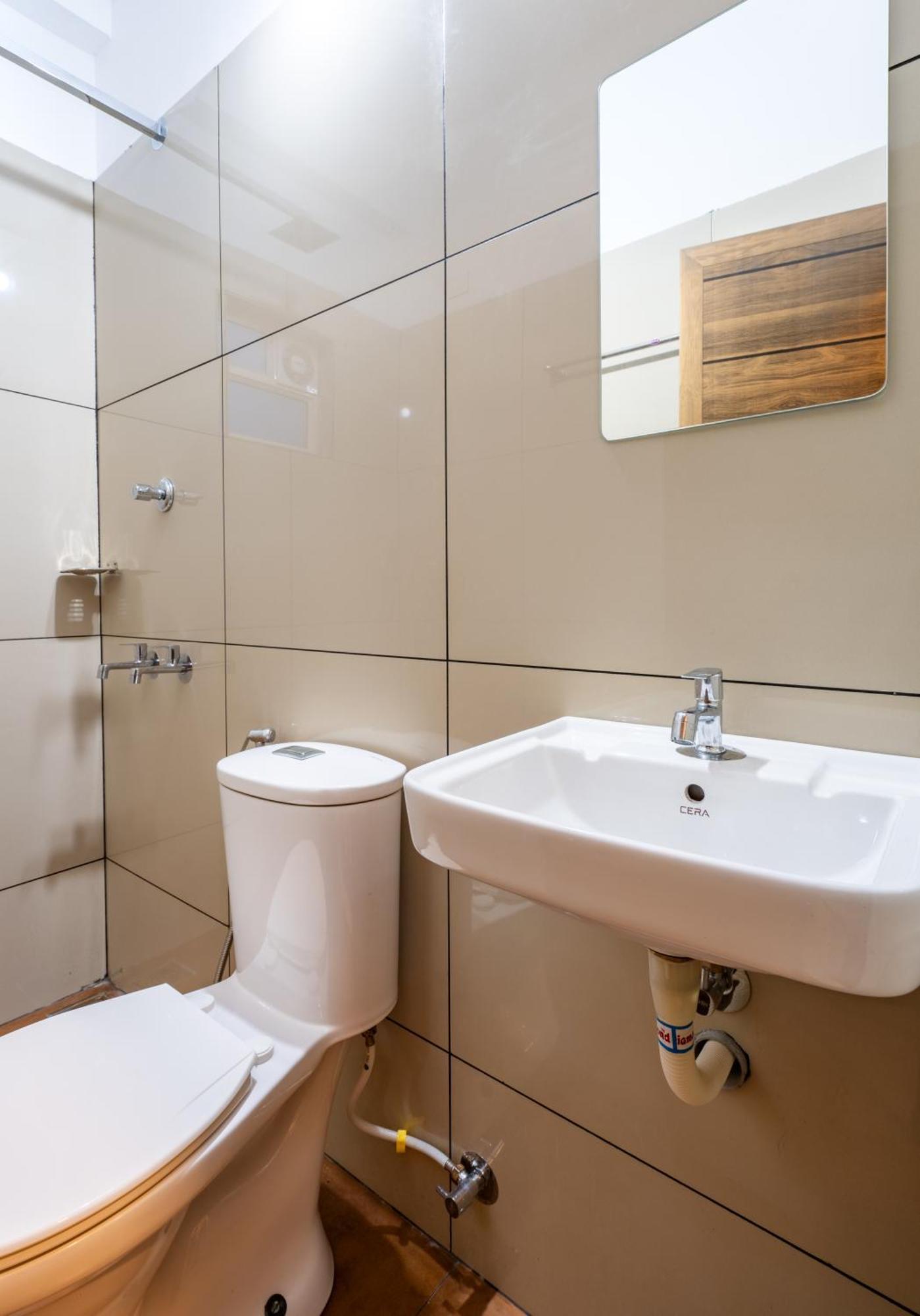 Готель Yaad Residency Kochi Екстер'єр фото