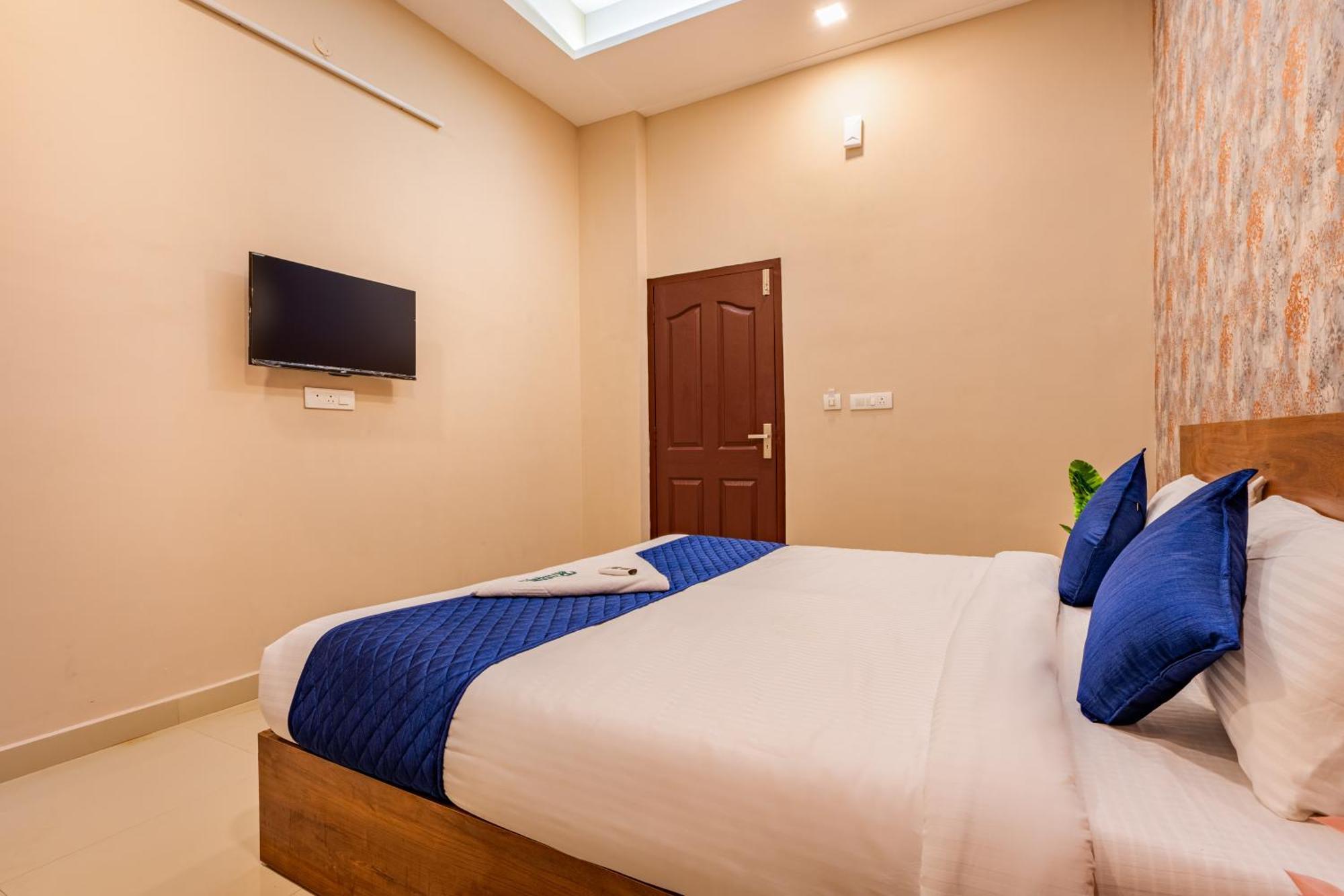 Готель Yaad Residency Kochi Екстер'єр фото