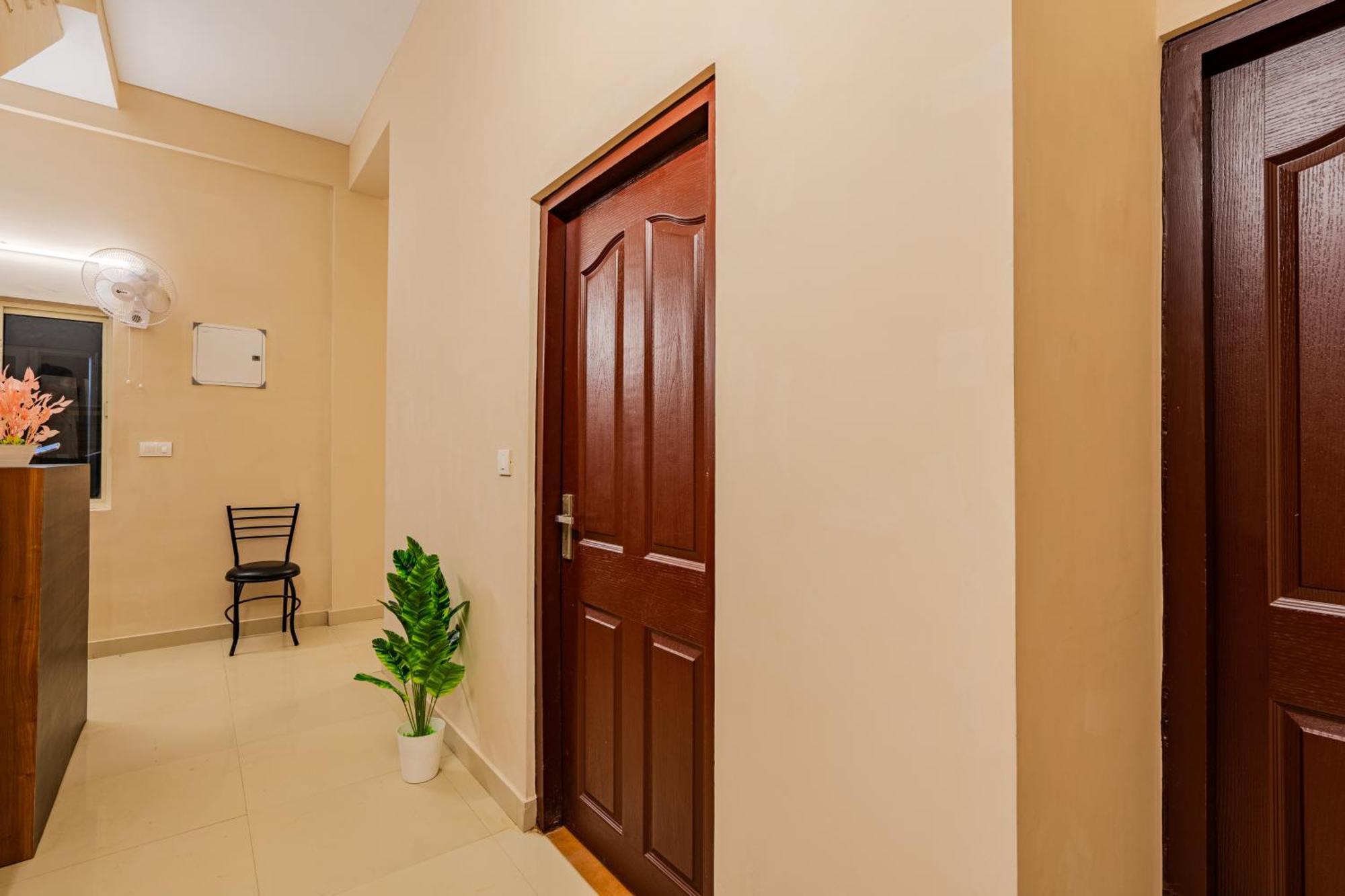 Готель Yaad Residency Kochi Екстер'єр фото