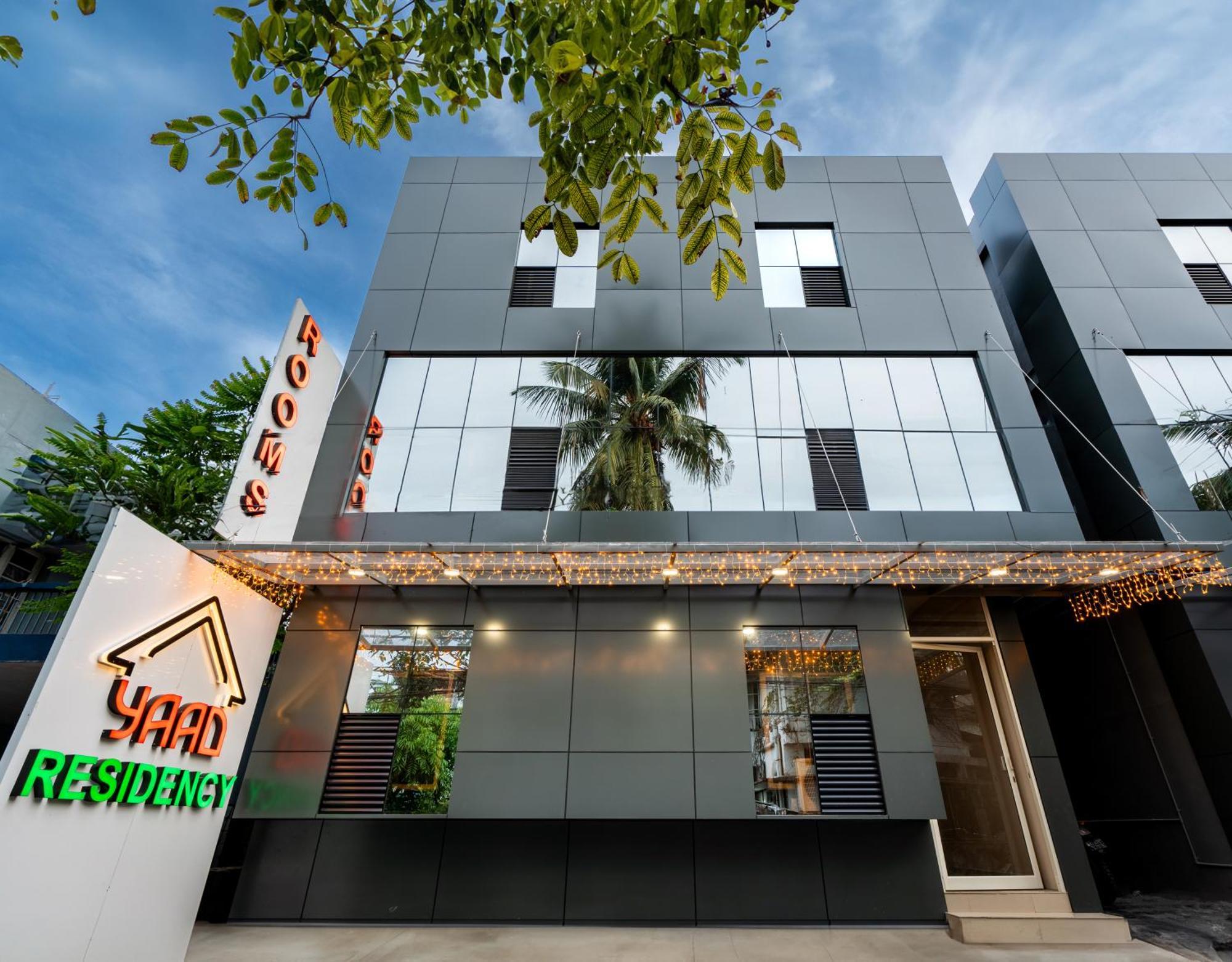 Готель Yaad Residency Kochi Екстер'єр фото